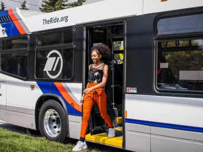 Person_Deboarding_Nova_1_web